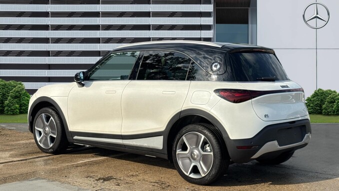 smart Hashtag 1 200kW Pro + 66kWh 5dr Auto Electric Hatchback - Image 2